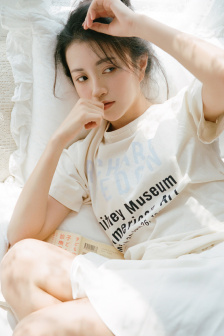 《诱人女护士》电影